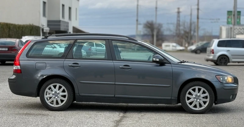 Volvo V50 1.8i 125к.с * ГАЗ* , снимка 8 - Автомобили и джипове - 48070788