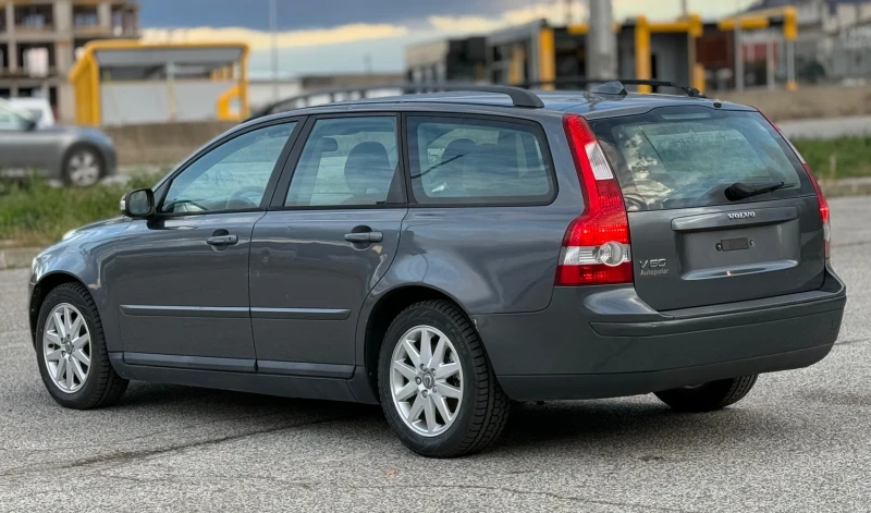 Volvo V50 1.8i 125к.с * ГАЗ* , снимка 4 - Автомобили и джипове - 48070788