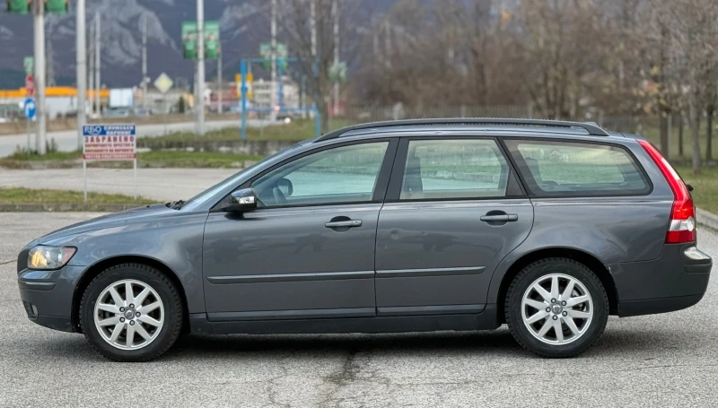 Volvo V50 1.8i 125к.с * ГАЗ* , снимка 7 - Автомобили и джипове - 48070788