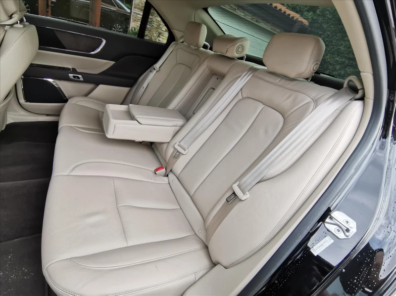 Lincoln Continental 2.0T SELECT, снимка 15 - Автомобили и джипове - 48808065