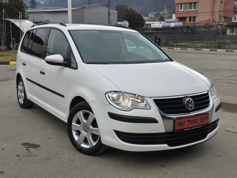 VW Touran Уникат!!! Пълна сервизна история, снимка 1 - Автомобили и джипове - 48935340