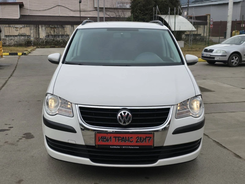 VW Touran Уникат!!! Пълна сервизна история, снимка 3 - Автомобили и джипове - 48935340