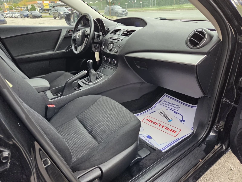 Mazda 3 1, 6 diesel 105 hp, снимка 11 - Автомобили и джипове - 52068338