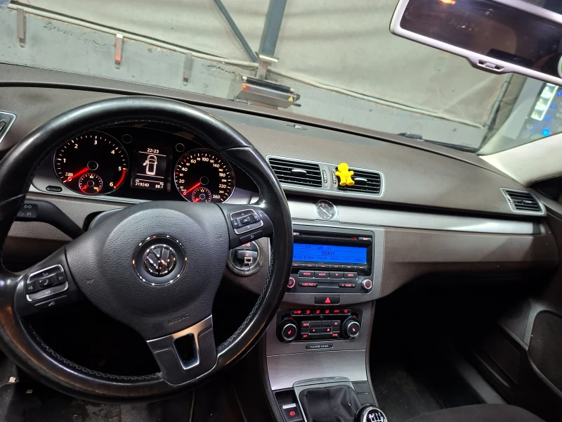 VW Passat 2.0 TDI 140к.с., снимка 8 - Автомобили и джипове - 53260007