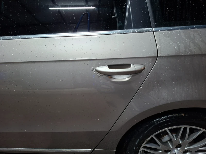 VW Passat 2.0 TDI 140к.с., снимка 4 - Автомобили и джипове - 53260007
