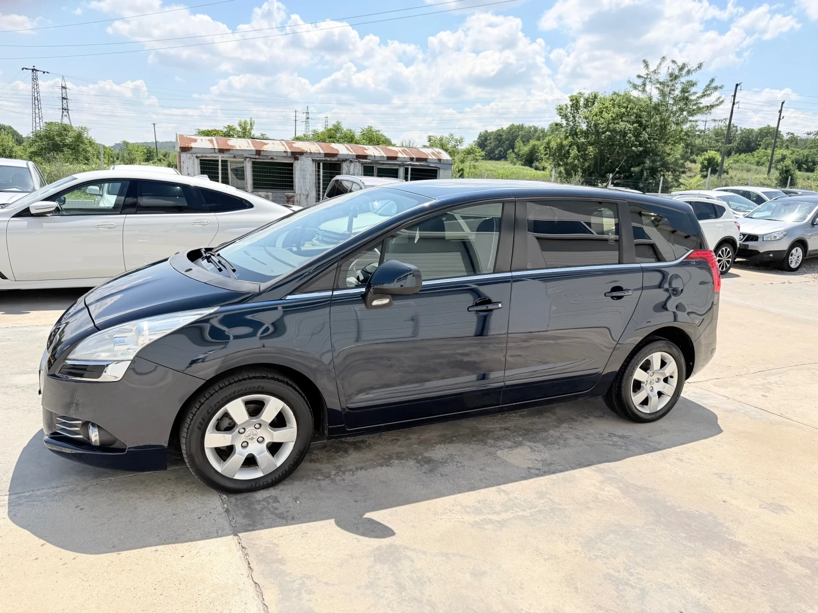 Peugeot 5008 1.6hdi 112k* 7 mesta* UNIKAT* , снимка 4 - Автомобили и джипове - 39288763