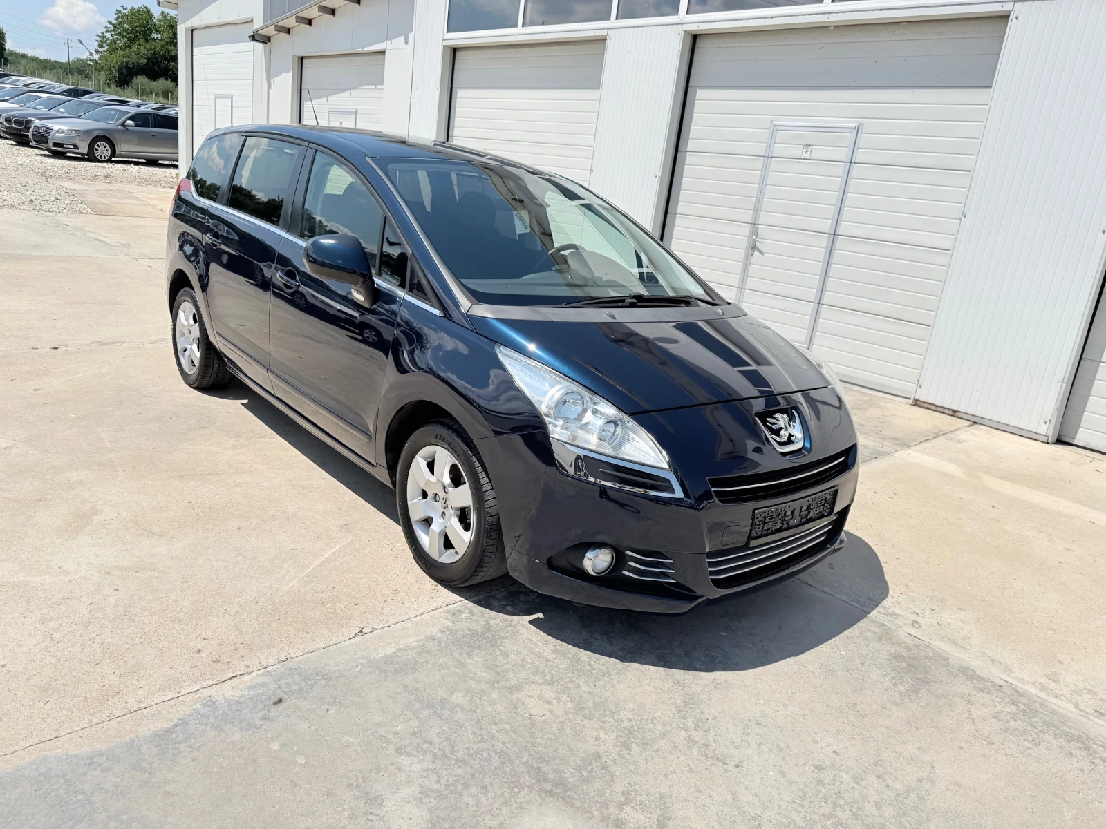 Peugeot 5008 1.6hdi 112k* 7 mesta* UNIKAT* , снимка 12 - Автомобили и джипове - 39288763