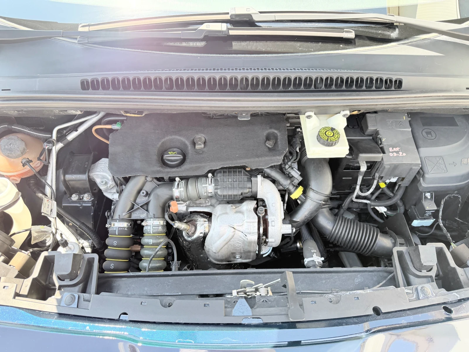 Peugeot 5008 1.6hdi 112k* 7 mesta* UNIKAT* , снимка 17 - Автомобили и джипове - 39288763