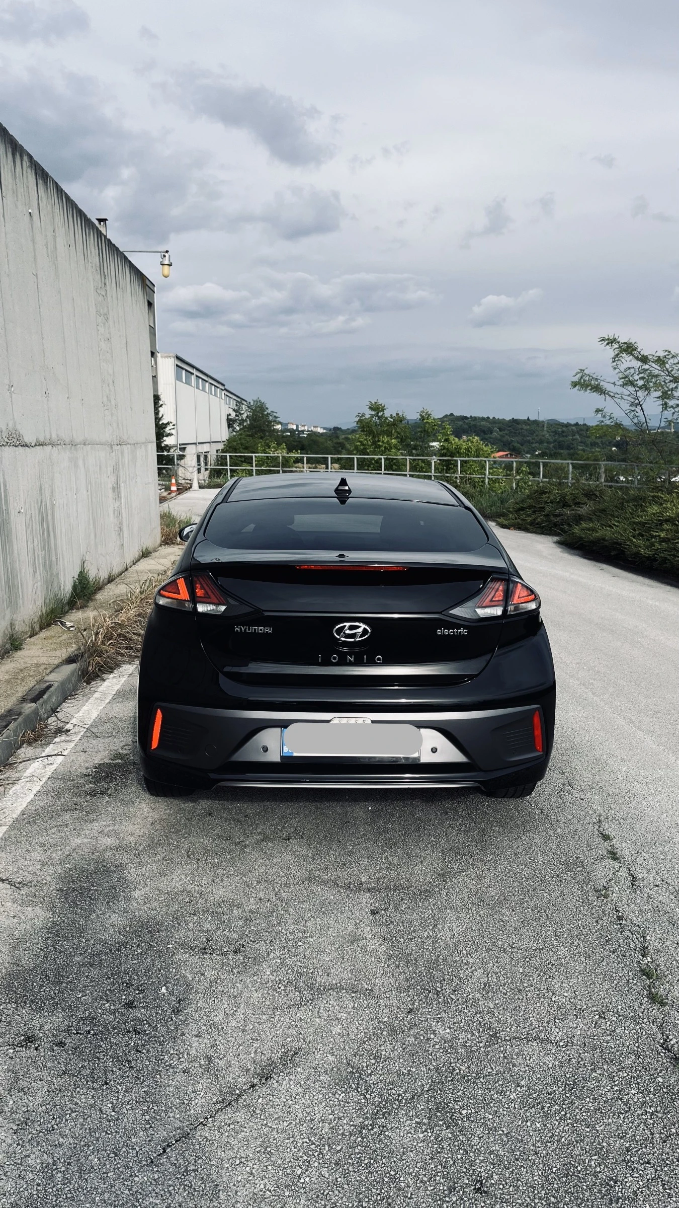 Hyundai Ioniq  - изображение 5