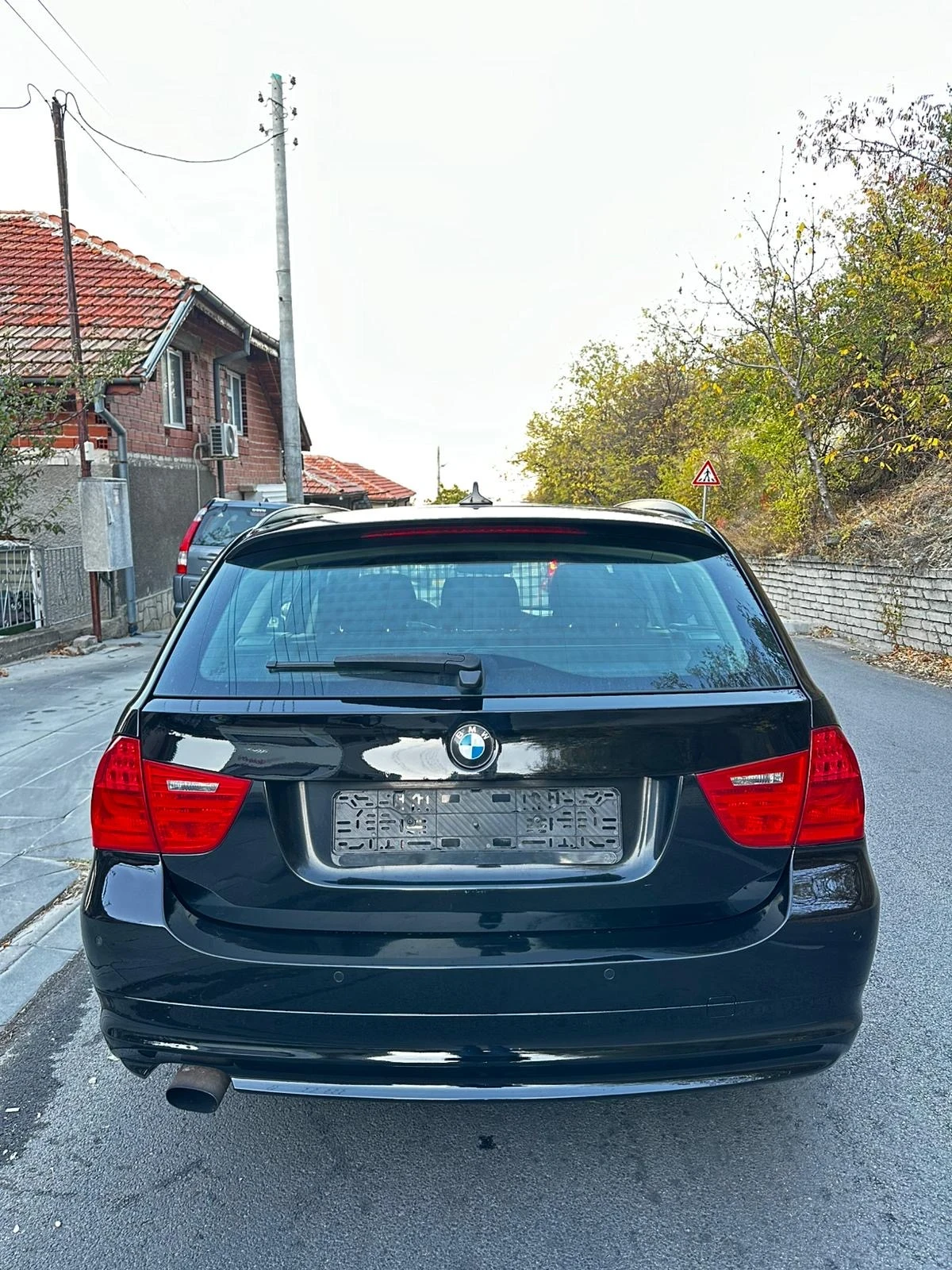 BMW 318 2.0d  Touring Facelift  - изображение 5