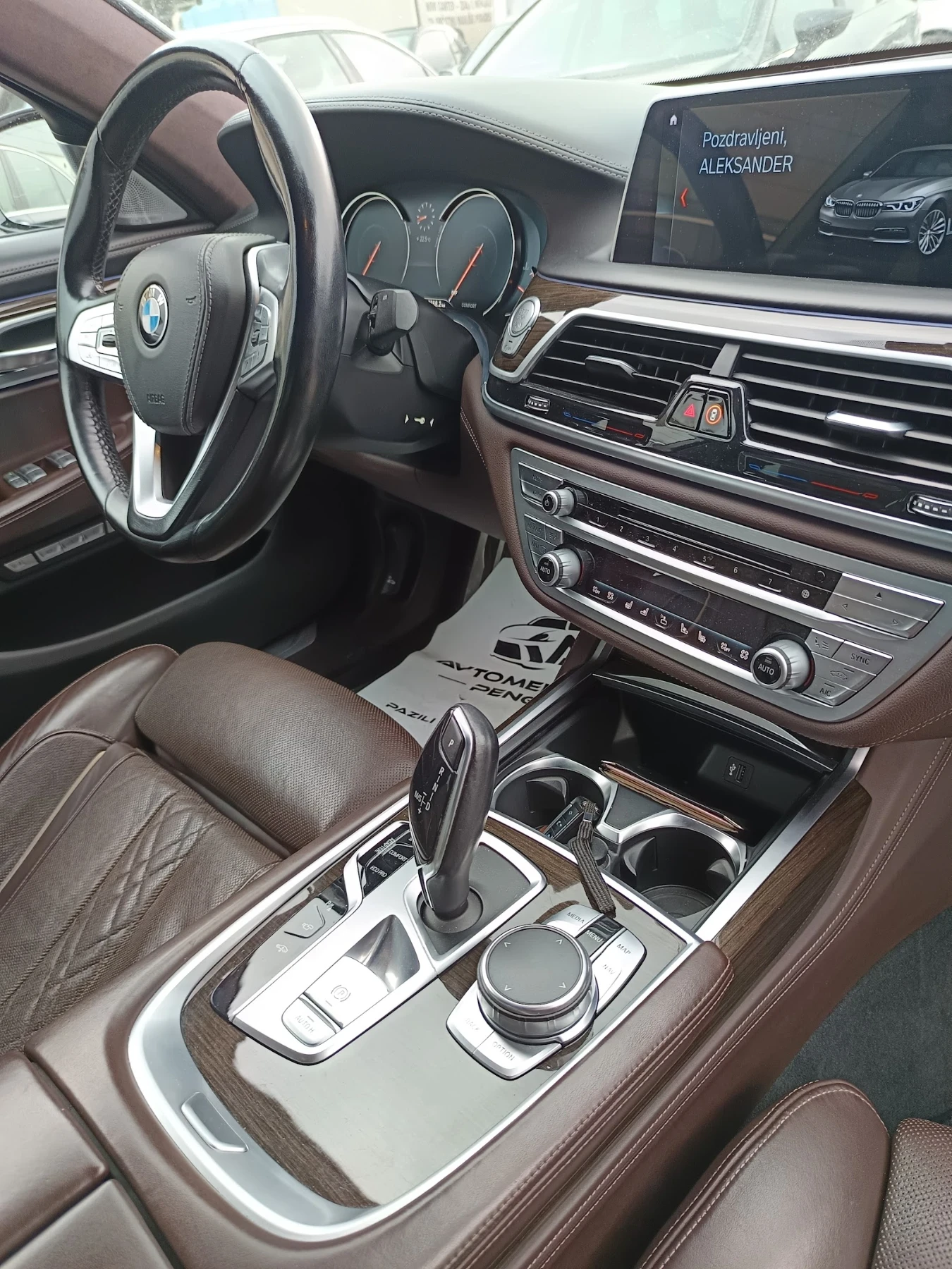 BMW 740  - изображение 6