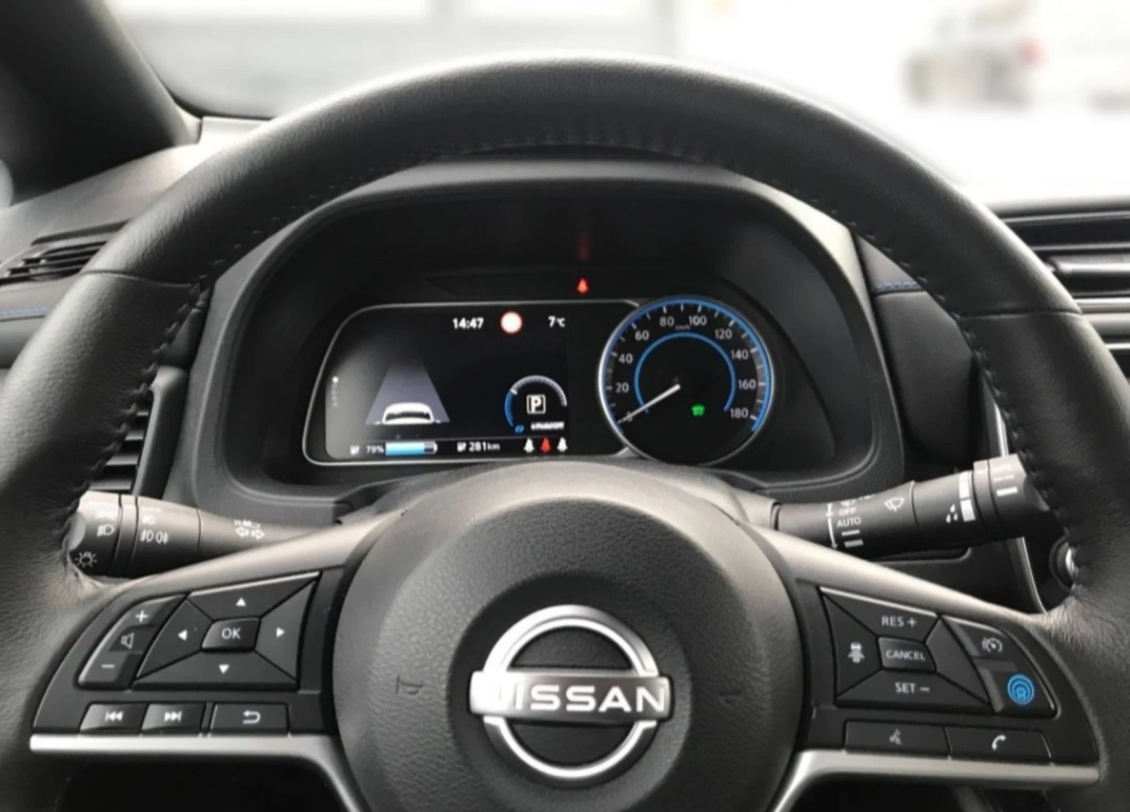 Nissan Leaf  62KWh/7хил КМ/12.2023/Tekna - изображение 7