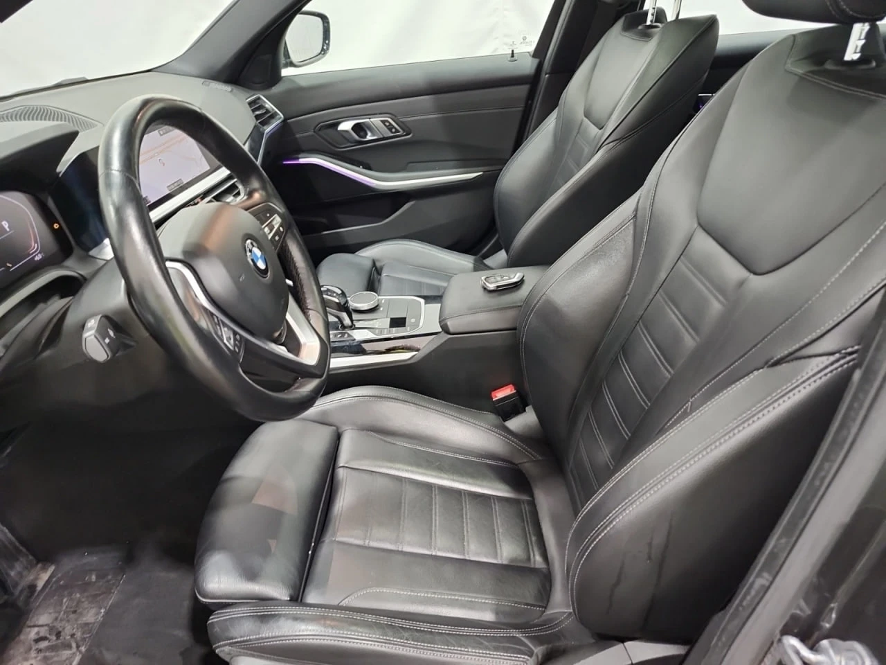 BMW 330 * АВТО КРЕДИТ* ЦЕНА ДО БГ * CARFAX *  - изображение 8