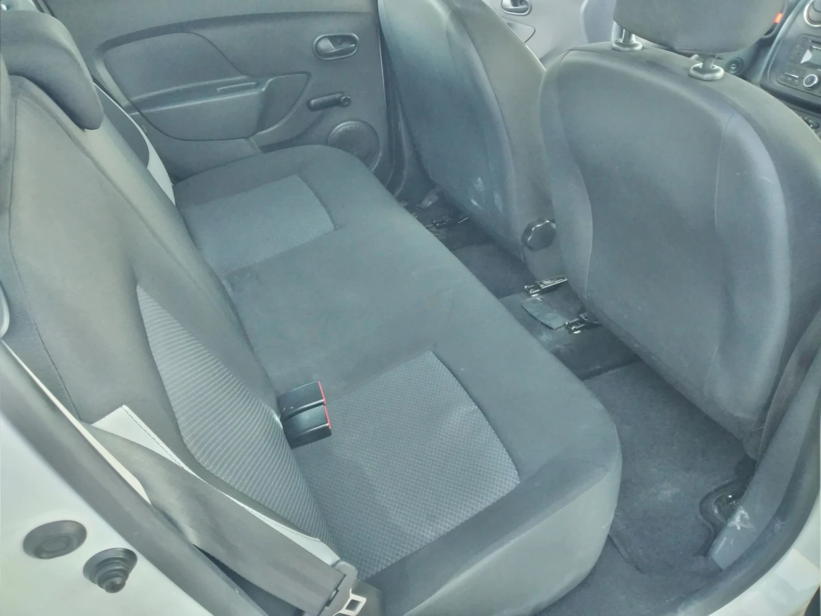 Dacia Sandero 1.2 gaz Италия - изображение 7