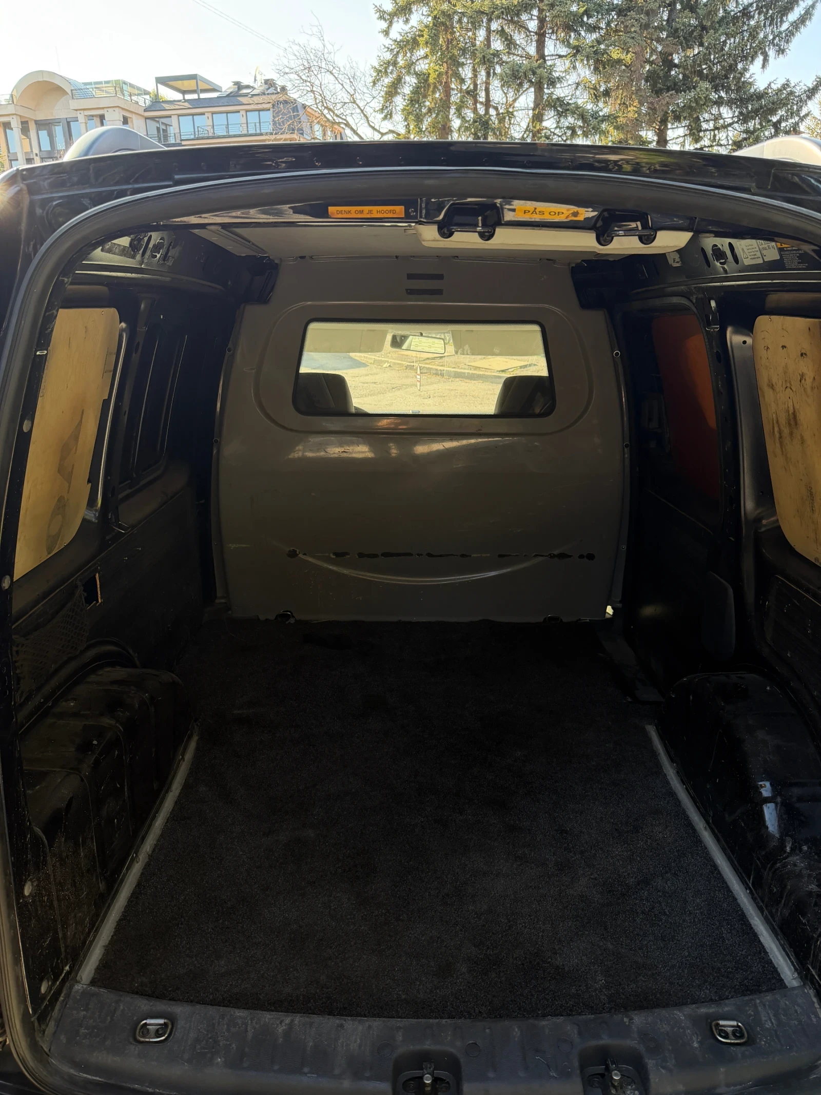 VW Caddy 1.9 105hp, снимка 10 - Автомобили и джипове - 53813834