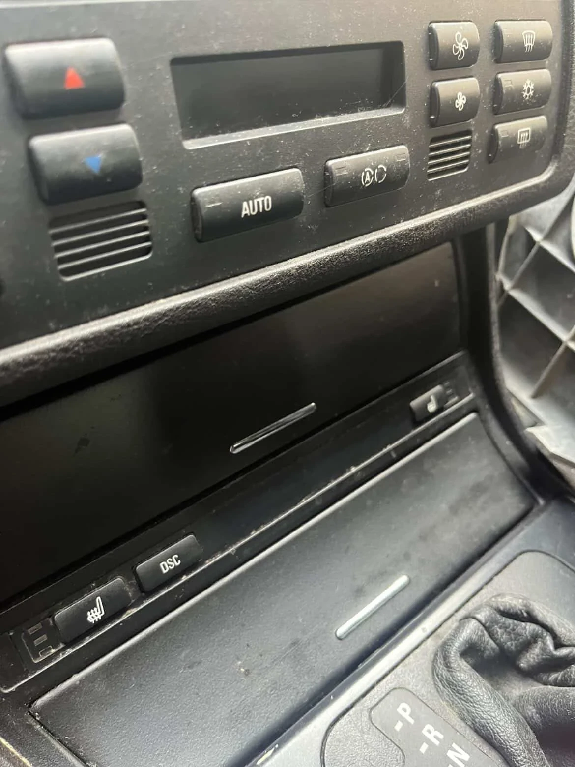 BMW 320, снимка 4 - Автомобили и джипове - 53841250