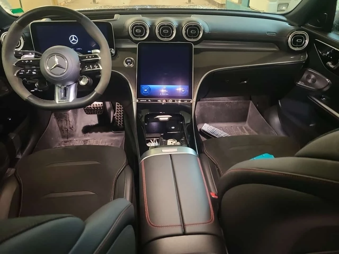 Mercedes-Benz C 43 AMG CARFAX/360/DISTRONIC/BURMESTER, снимка 10 - Автомобили и джипове - 54046738