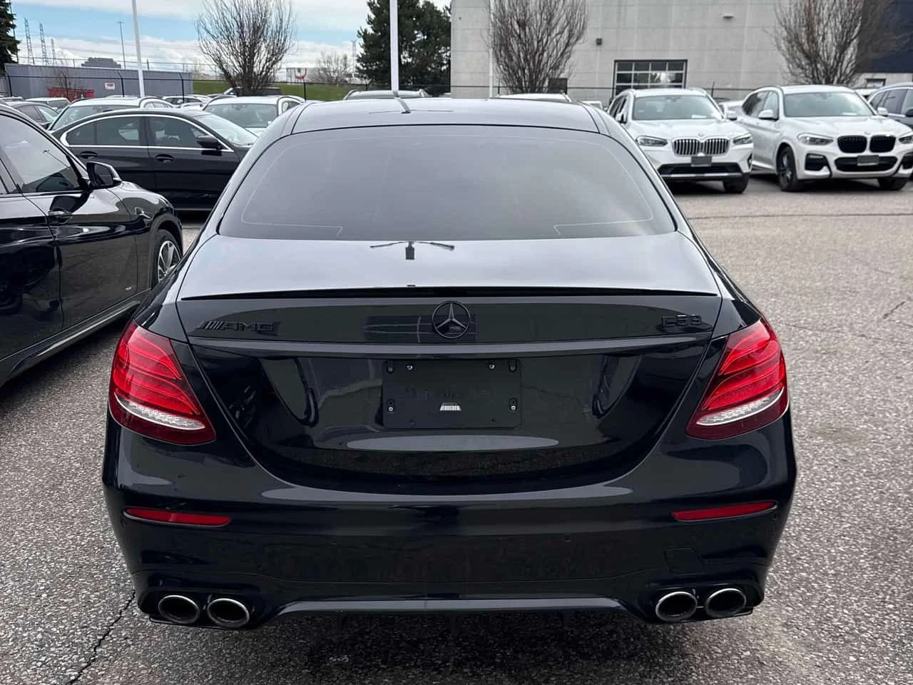 Mercedes-Benz E 53 AMG ОБДУХВАНЕ * BURMESTER * ШИБИДАХ * 360 * CARFAX , снимка 4 - Автомобили и джипове - 54209111