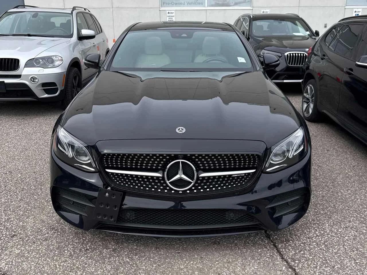 Mercedes-Benz E 53 AMG ОБДУХВАНЕ * BURMESTER * ШИБИДАХ * 360 * CARFAX , снимка 6 - Автомобили и джипове - 54209111