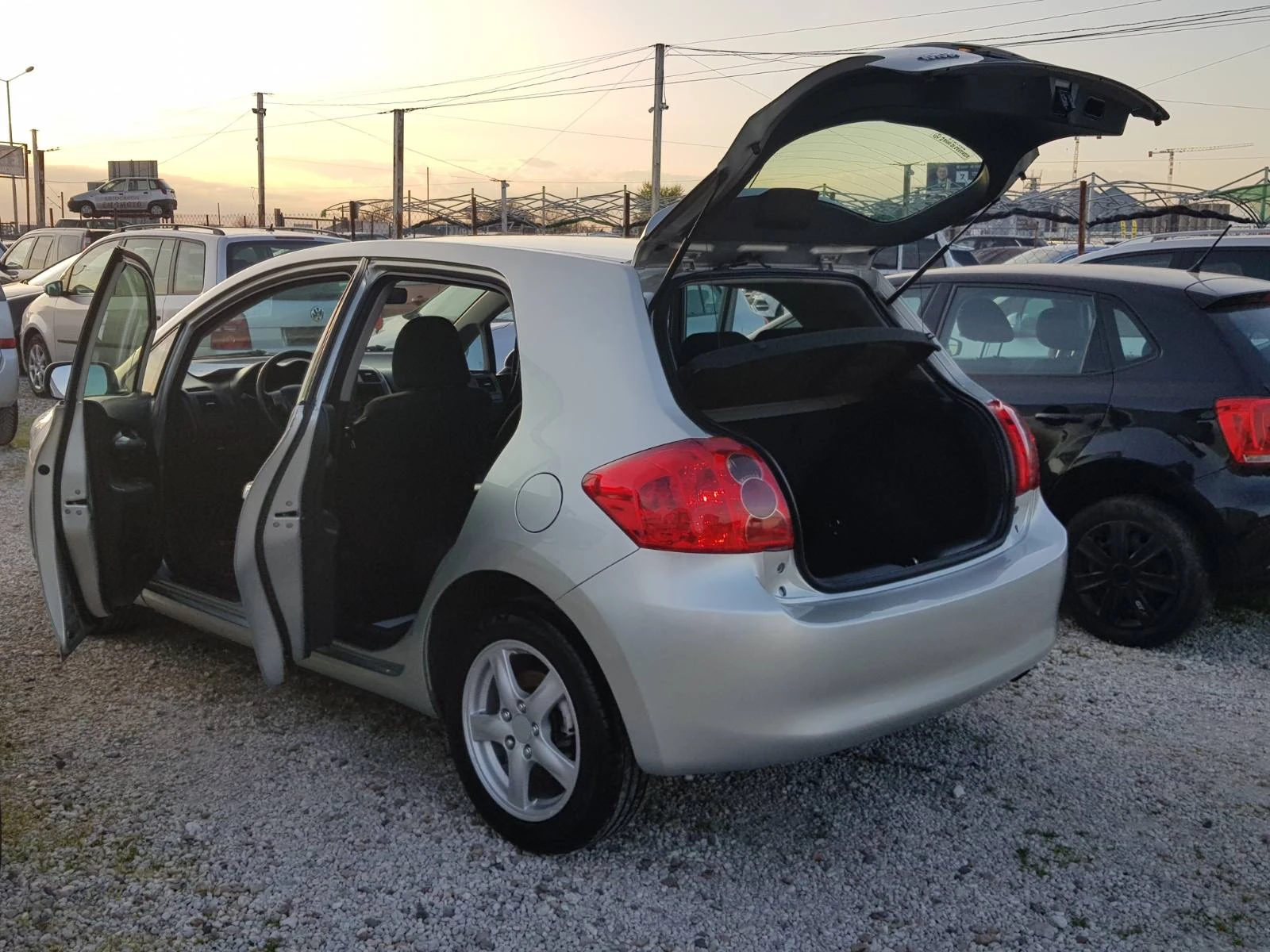 Toyota Auris ЛИЗИНГ-КЛИМАТРОНИК-ТОП, снимка 14 - Автомобили и джипове - 54230211