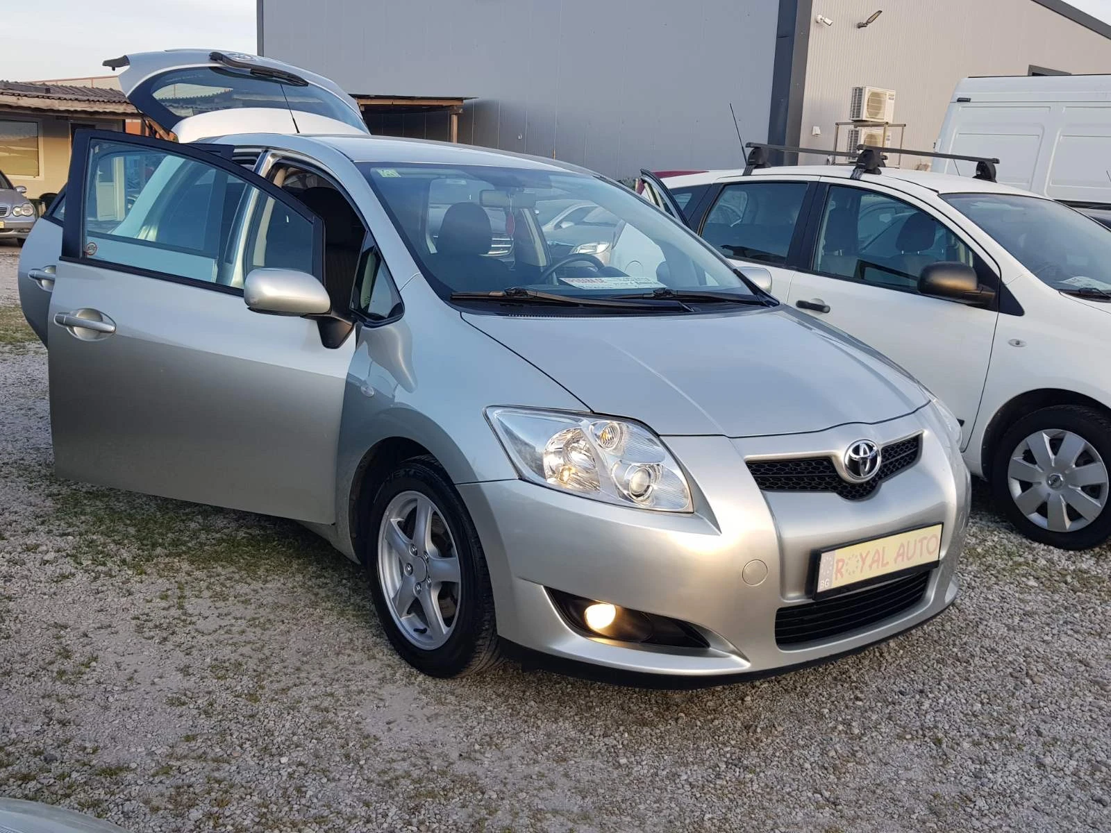 Toyota Auris ЛИЗИНГ-КЛИМАТРОНИК-ТОП, снимка 17 - Автомобили и джипове - 54230211