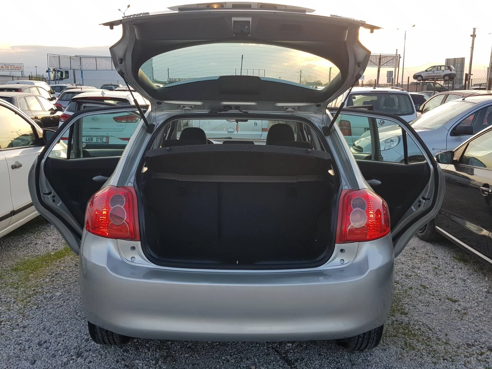 Toyota Auris ЛИЗИНГ-КЛИМАТРОНИК-ТОП, снимка 9 - Автомобили и джипове - 54230211