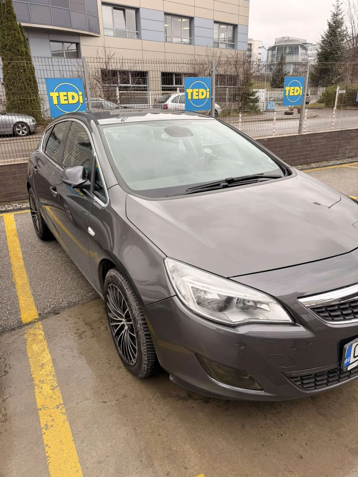 Opel Astra J, снимка 2 - Автомобили и джипове - 54377204