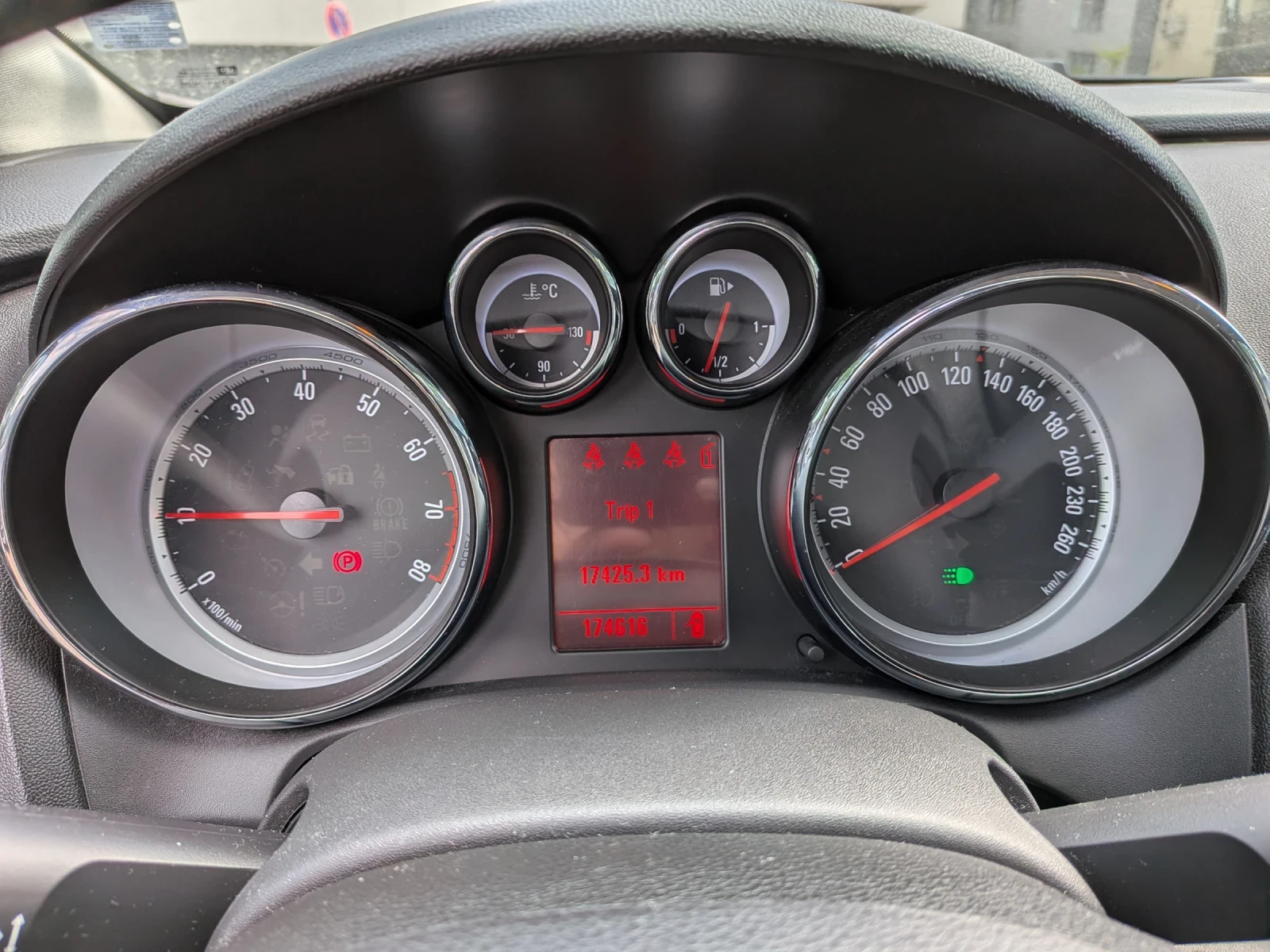 Opel Astra J, снимка 7 - Автомобили и джипове - 54815257