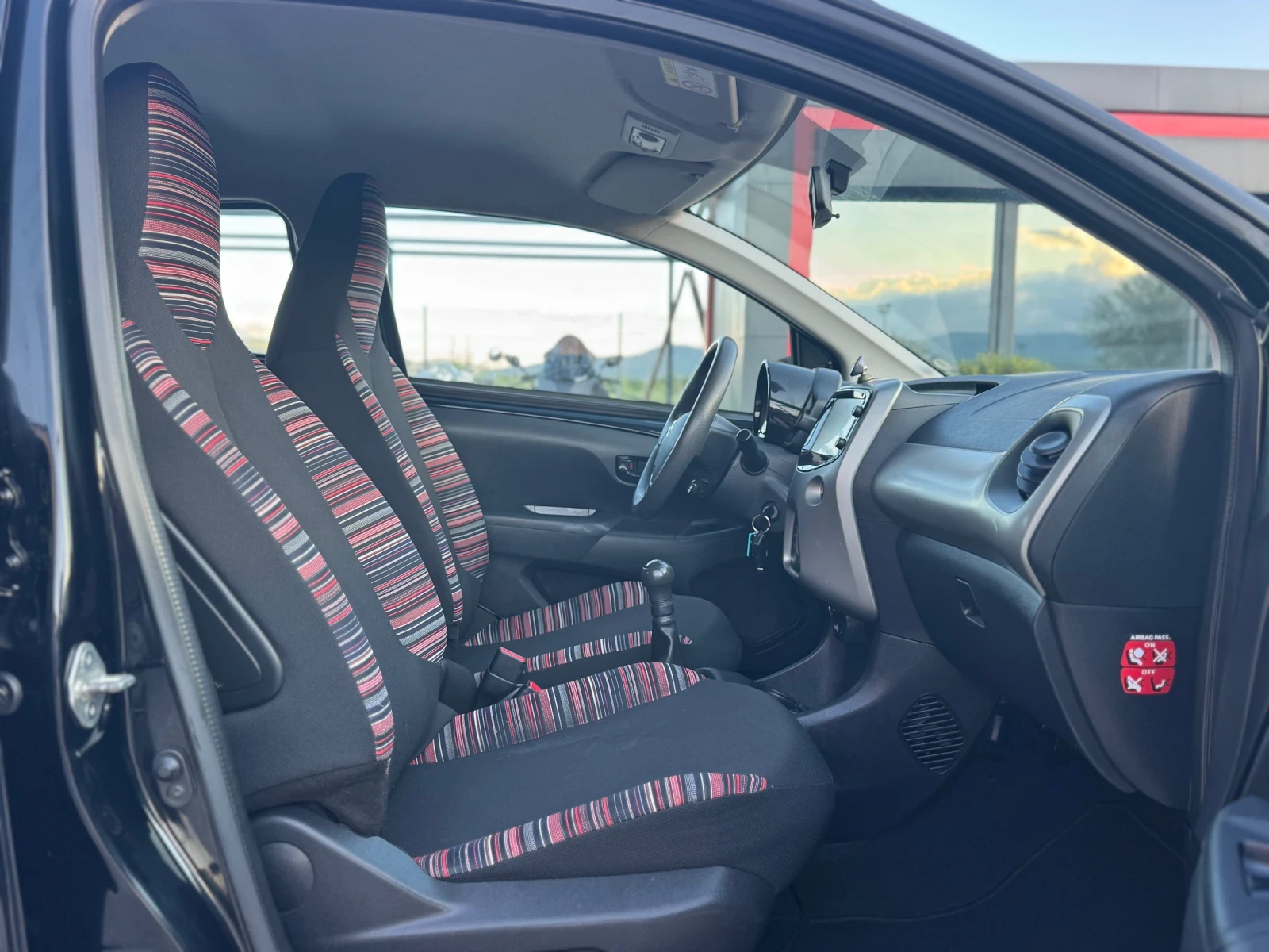Citroen C1 1.2VTI EURO-6, снимка 12 - Автомобили и джипове - 54646770