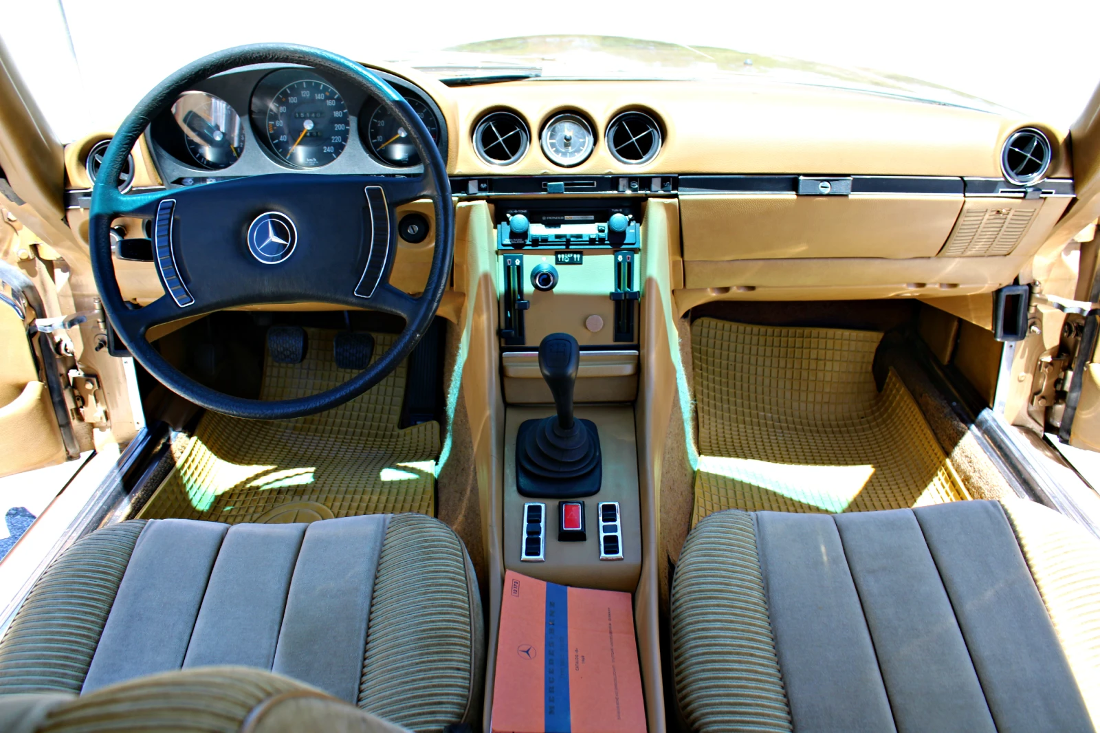 Mercedes-Benz SL 350 V8 Швейцария, снимка 12 - Автомобили и джипове - 54971851