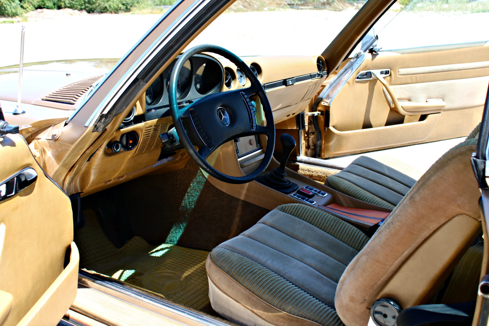 Mercedes-Benz SL 350 V8 Швейцария, снимка 11 - Автомобили и джипове - 54971851
