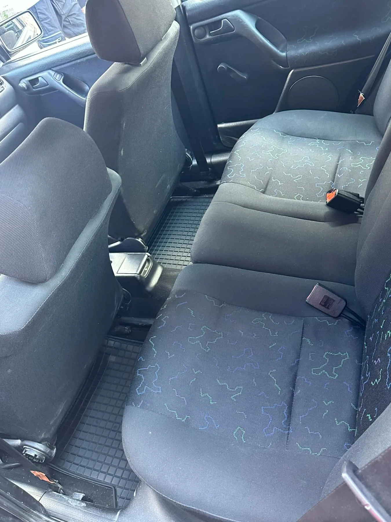 VW Golf, снимка 4 - Автомобили и джипове - 54972861