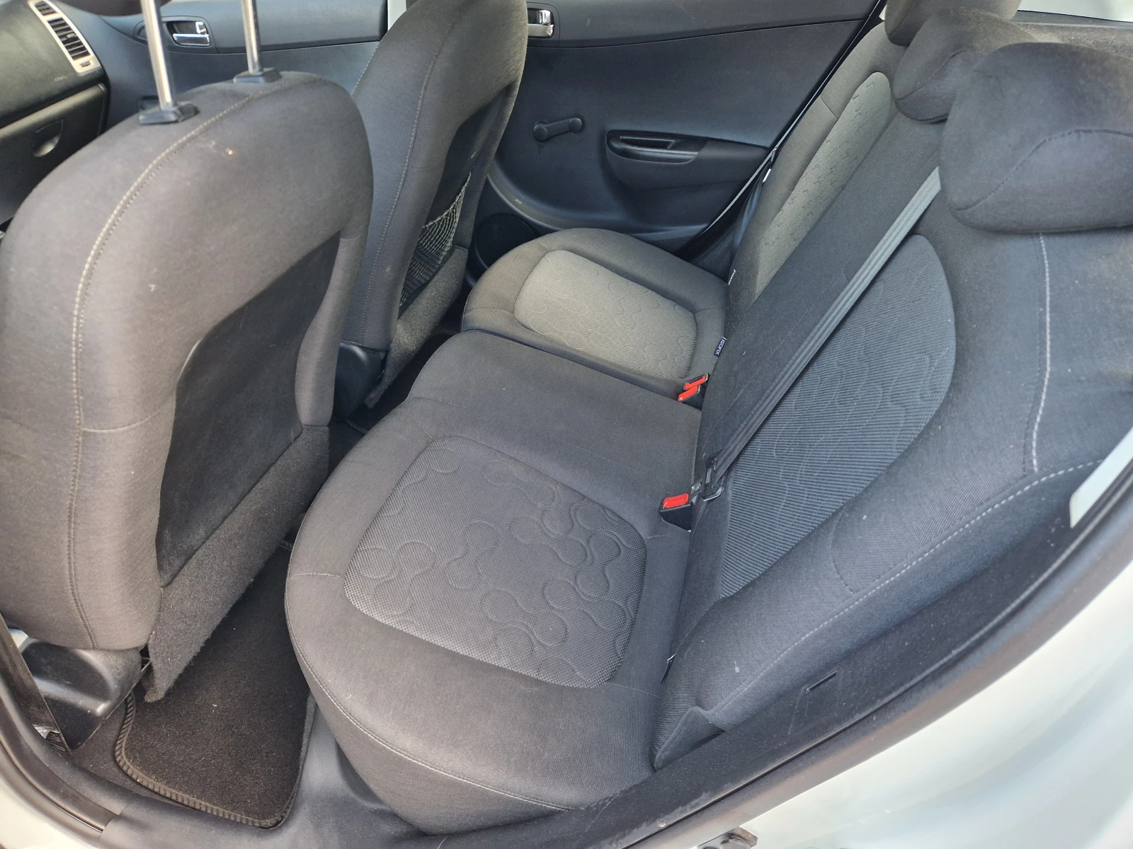 Hyundai I20 1.2i, снимка 13 - Автомобили и джипове - 55035810