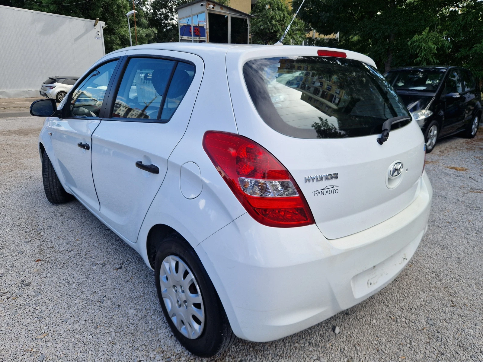 Hyundai I20 1.2i, снимка 7 - Автомобили и джипове - 55035810