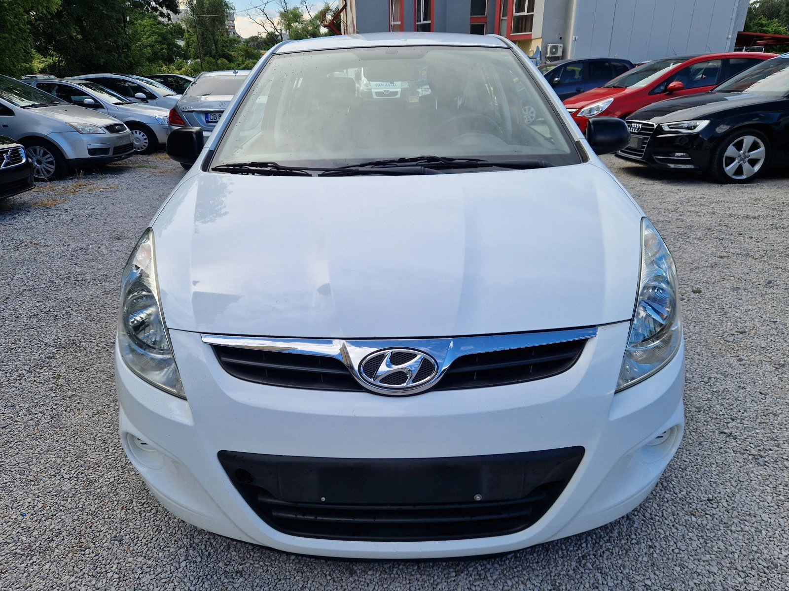 Hyundai I20 1.2i, снимка 2 - Автомобили и джипове - 55035810