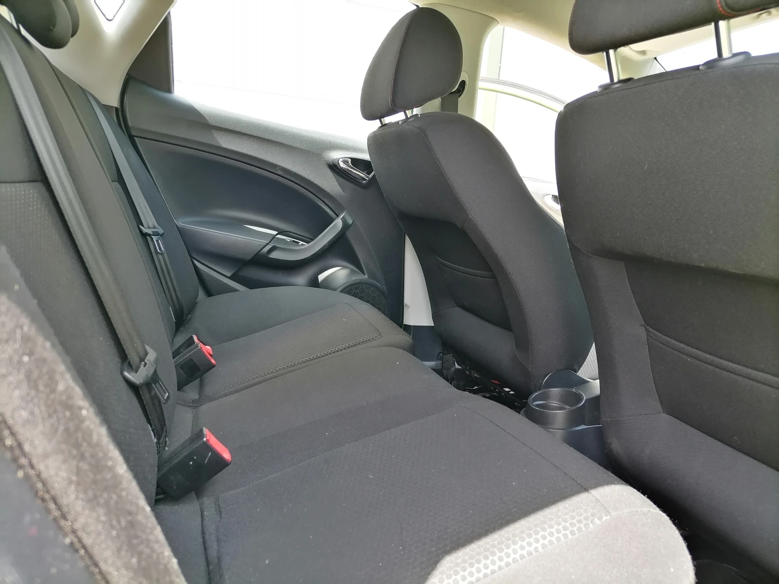 Seat Ibiza FR, снимка 9 - Автомобили и джипове - 55051225