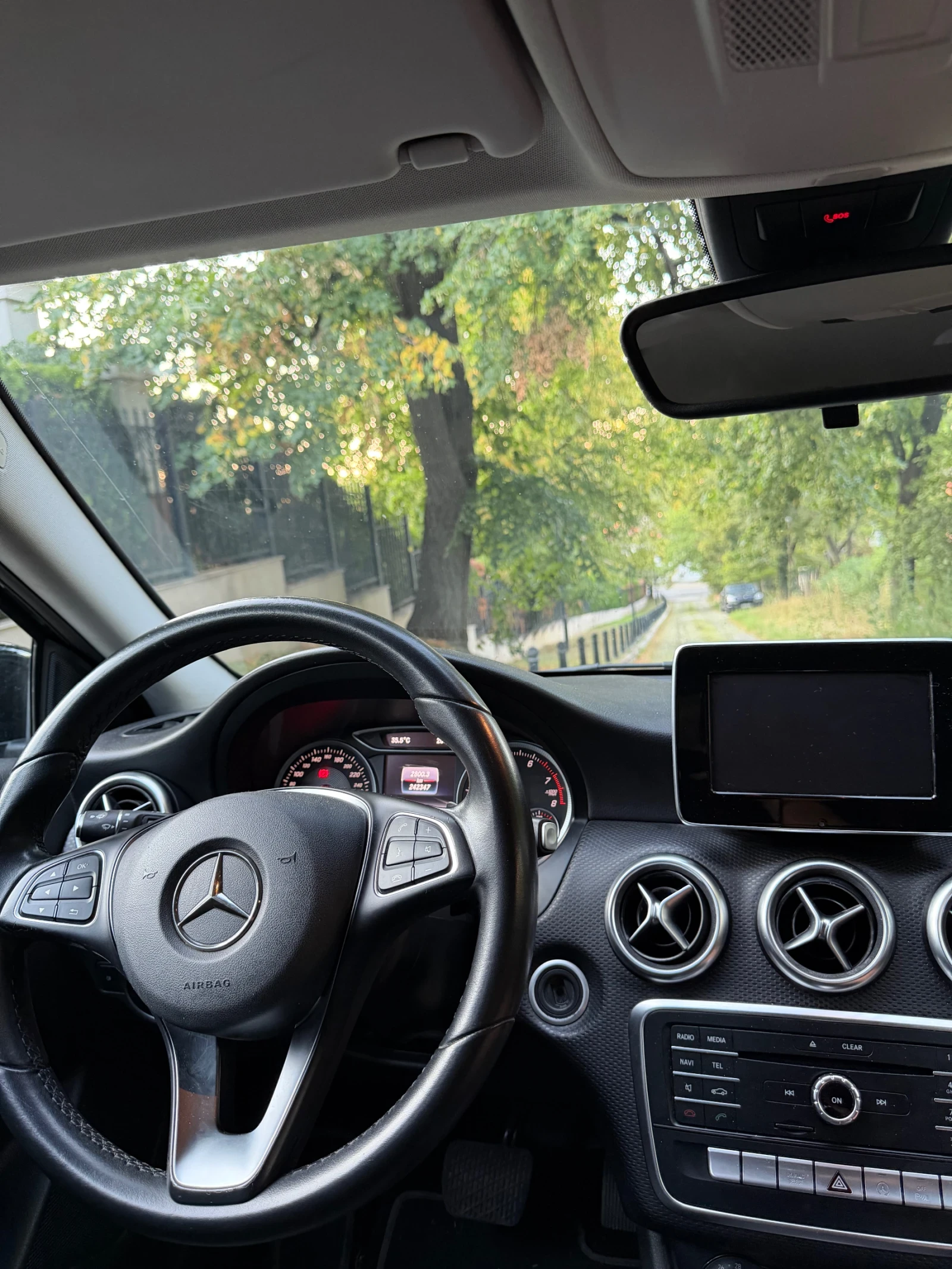 Mercedes-Benz A 180 W176 1.6, снимка 9 - Автомобили и джипове - 55563702