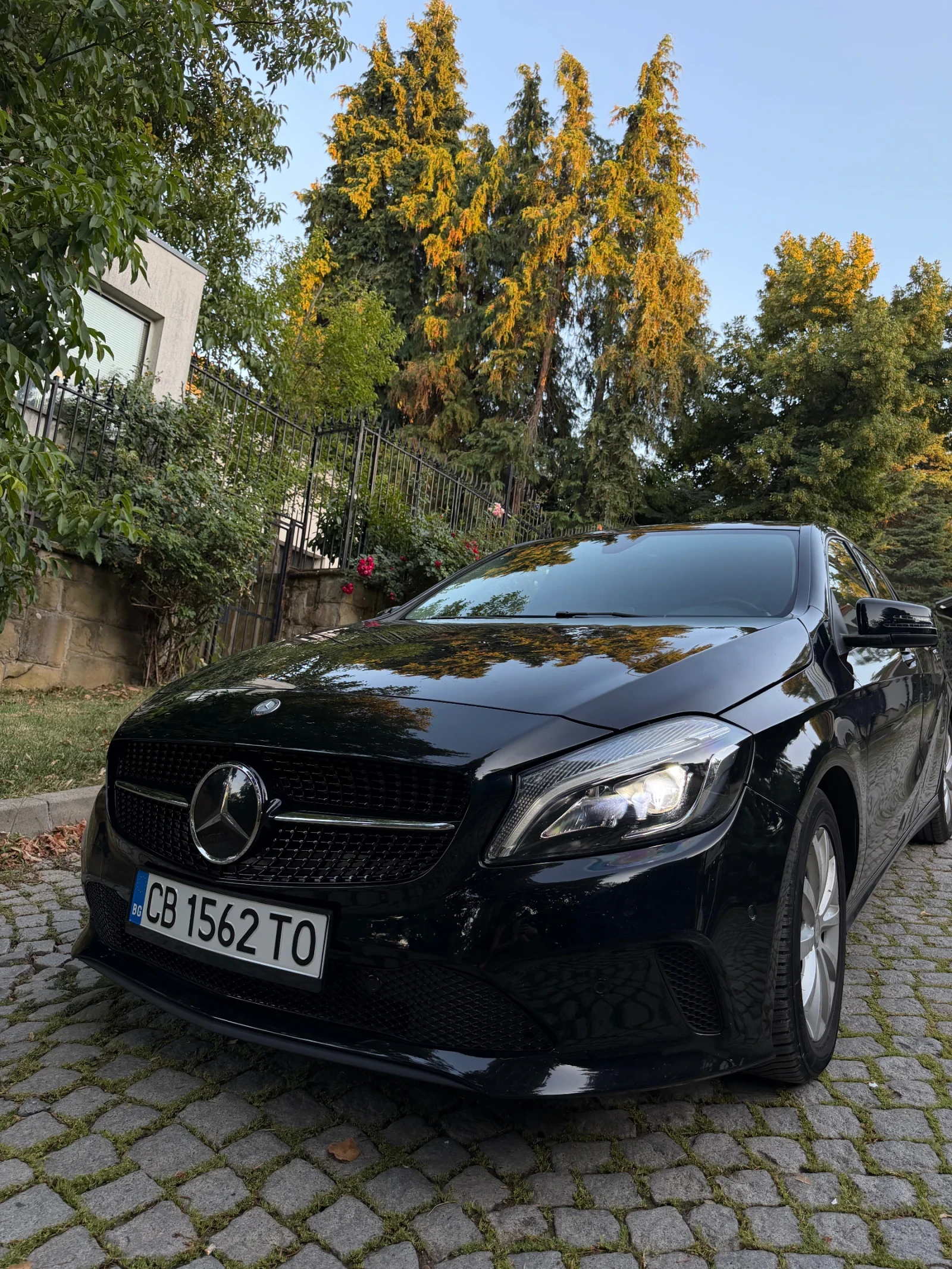 Mercedes-Benz A 180 W176 1.6, снимка 3 - Автомобили и джипове - 55563702