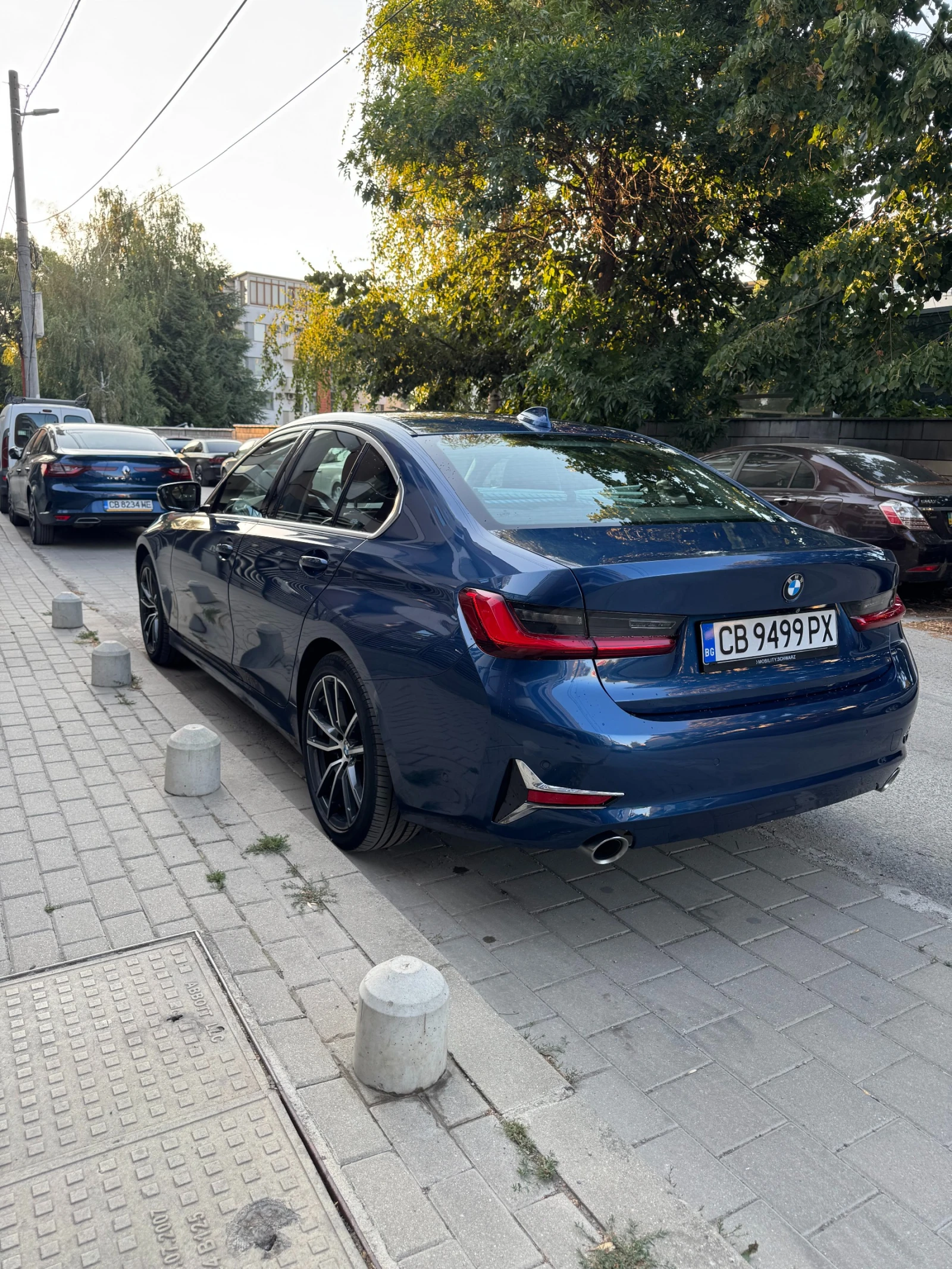BMW 320 d xDrive Luxury Line, снимка 5 - Автомобили и джипове - 55722887