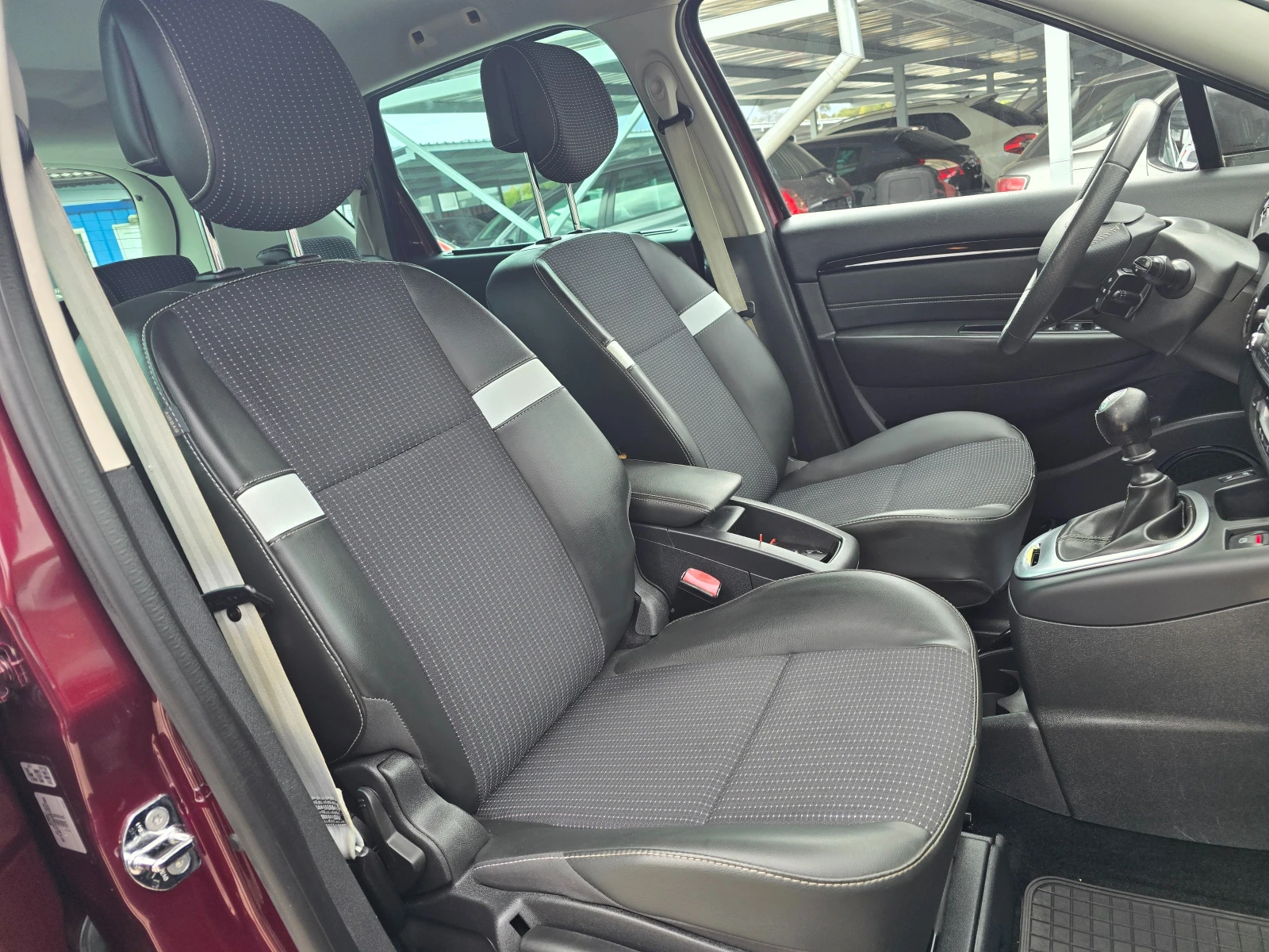 Renault Scenic 1, 2 КЛИМАТРОНИК !! НОВ ВНОС !! , снимка 9 - Автомобили и джипове - 56277898