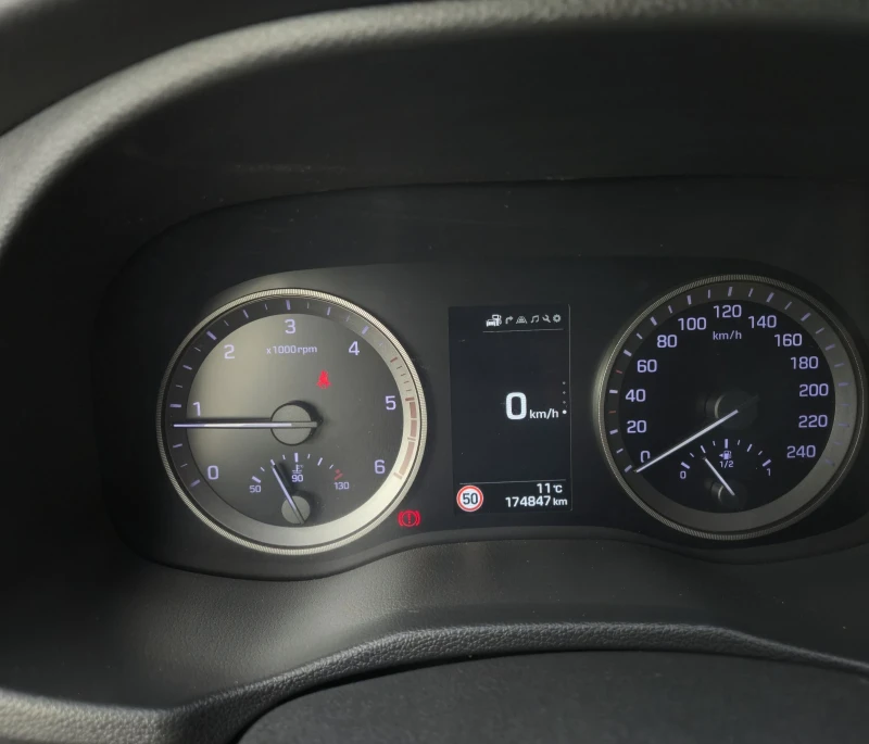 Hyundai Tucson 2.0 136кс.PANORAMA 2017г., снимка 14 - Автомобили и джипове - 52743864