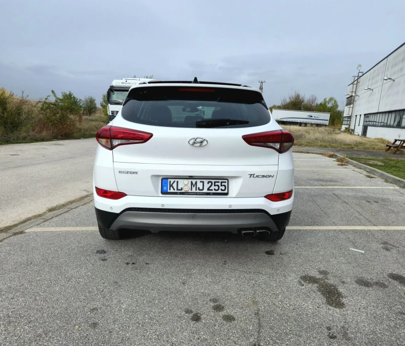 Hyundai Tucson 2.0 136кс.PANORAMA 2017г., снимка 4 - Автомобили и джипове - 52743864