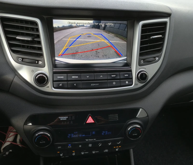 Hyundai Tucson 2.0 136кс.PANORAMA 2017г., снимка 15 - Автомобили и джипове - 52743864