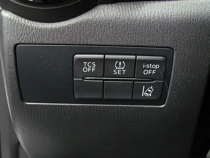 Mazda CX-3 KeulessGO/6sk/NAVI/PODGREV/СОБСТВЕН ЛИЗИНГ, снимка 13 - Автомобили и джипове - 52812004