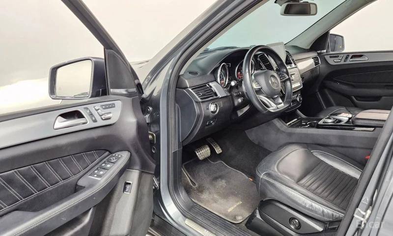 Mercedes-Benz GLE 350, снимка 10 - Автомобили и джипове - 53283636