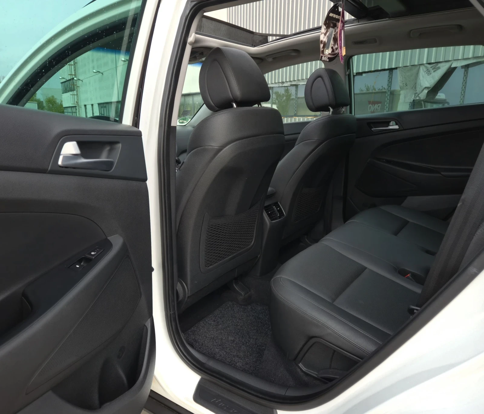 Hyundai Tucson 2.0 136кс.PANORAMA 2017г. - изображение 9