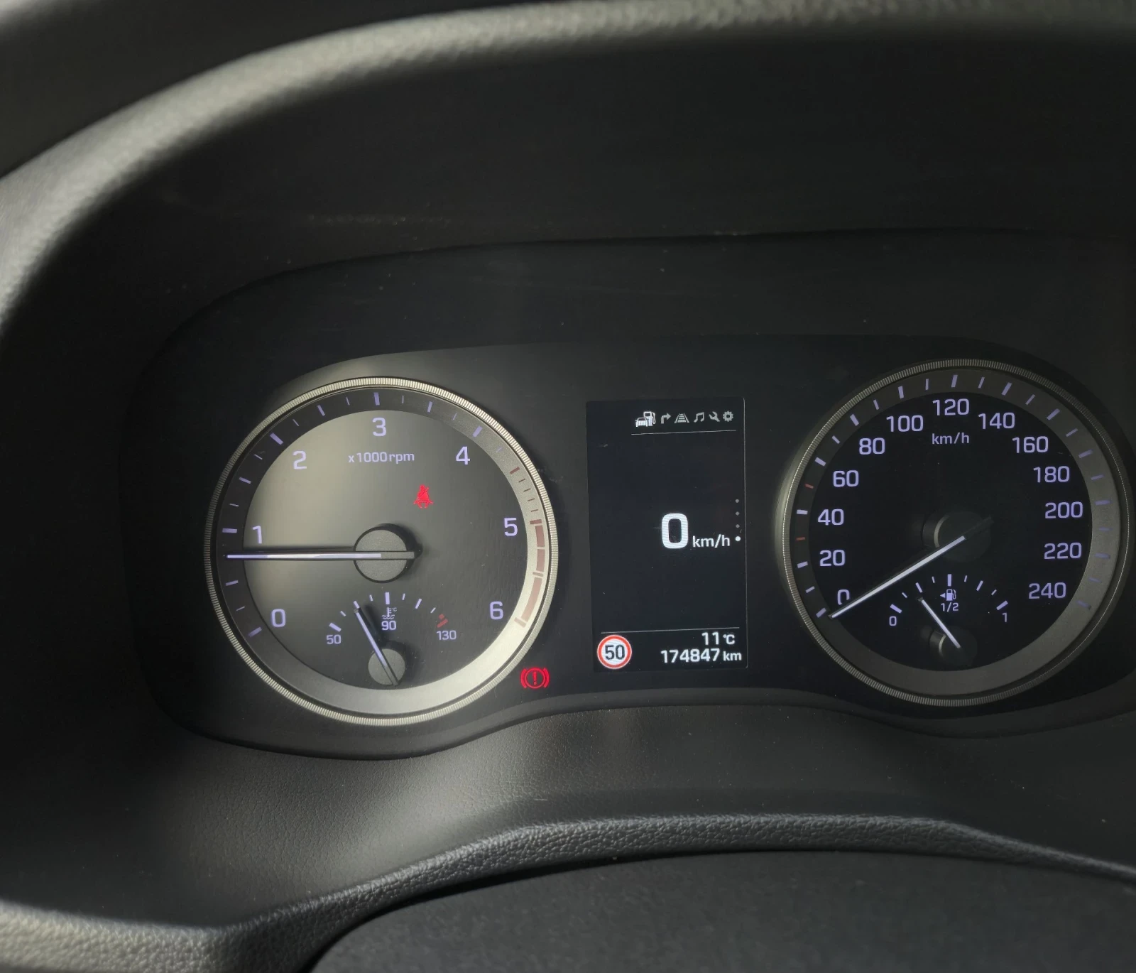 Hyundai Tucson 2.0 136��.PANORAMA 2017�. | Mobile.bg � ����������� 14