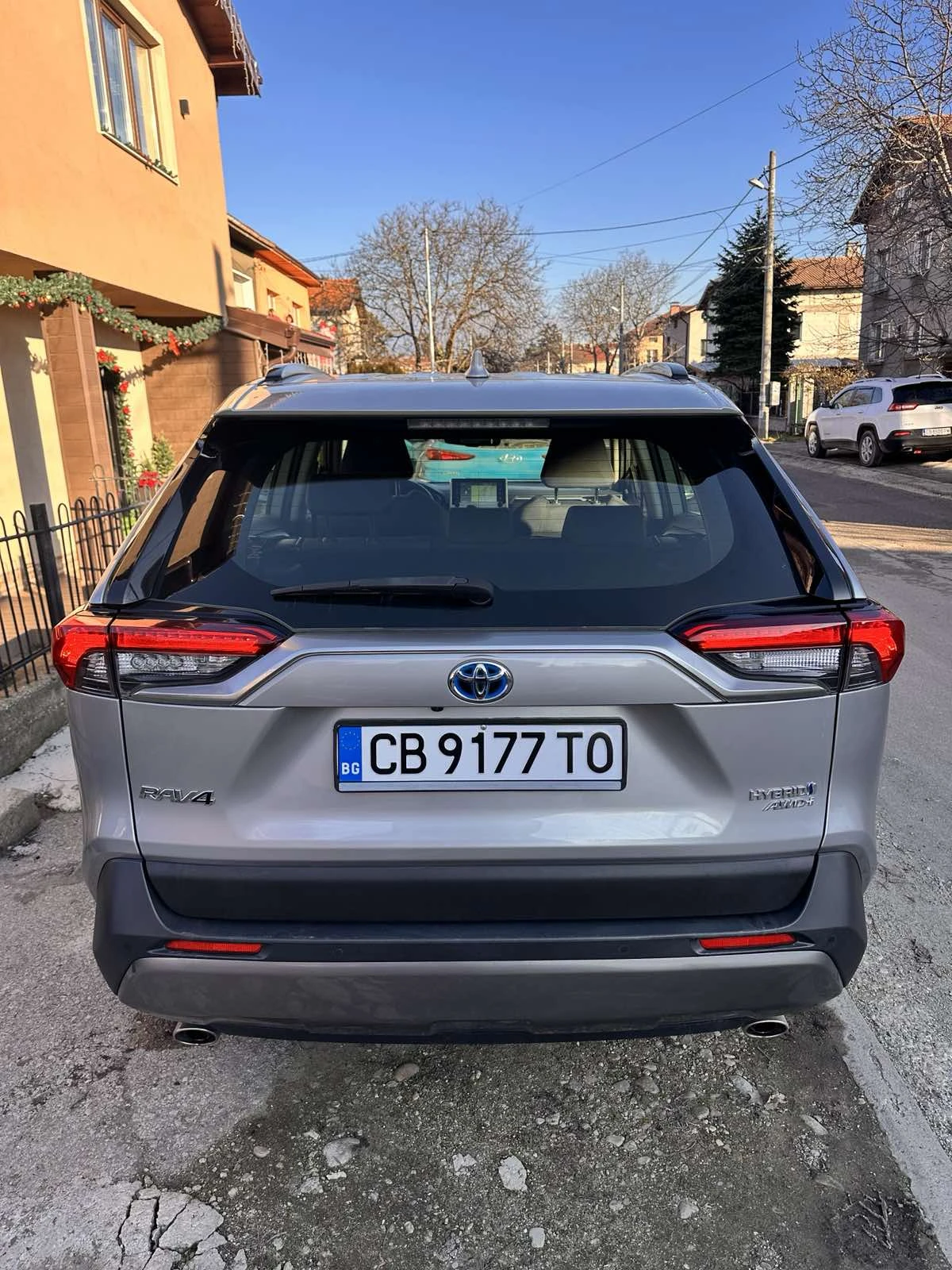 Toyota Rav4 2.5 Hibrid - изображение 4