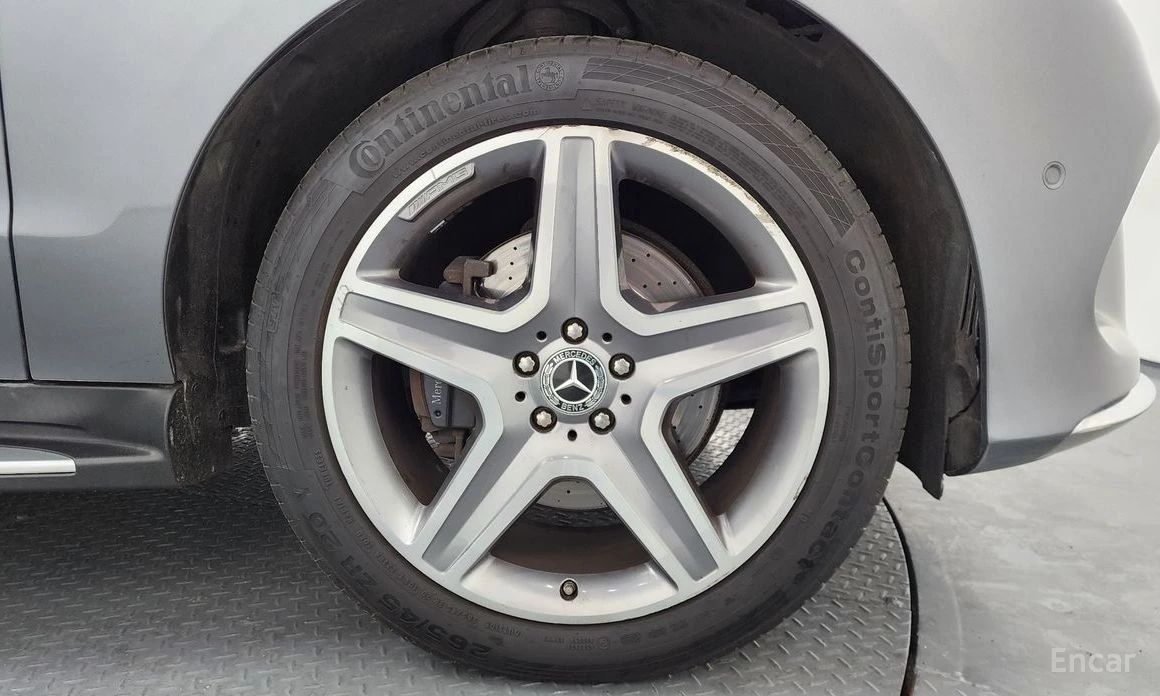 Mercedes-Benz GLE 350  - изображение 5