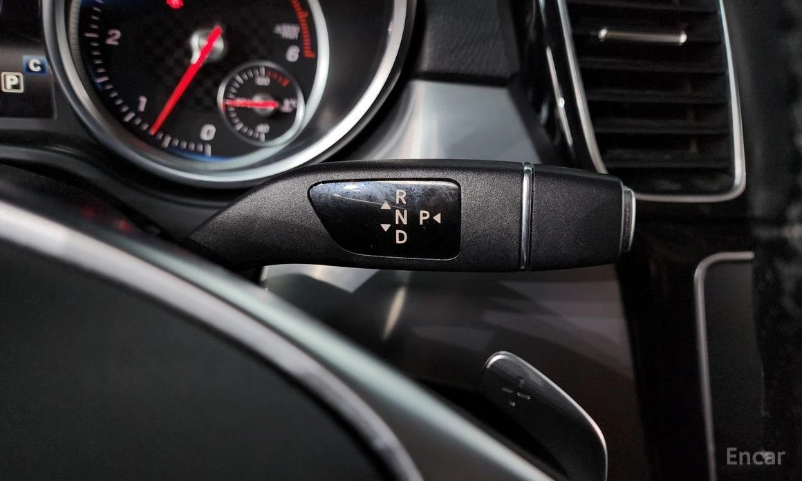 Mercedes-Benz GLE 350  - изображение 9